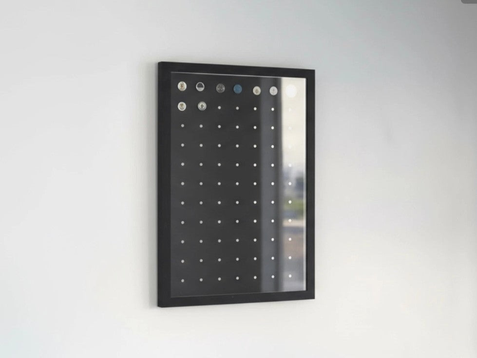 77 Ball Marker Display | Black